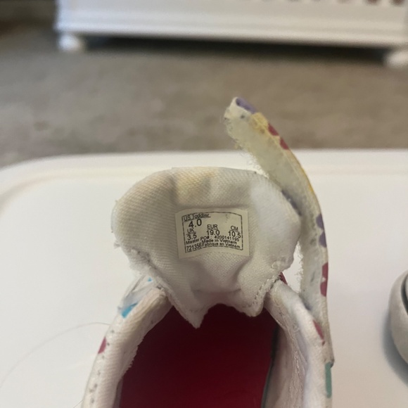 2PAIRS Toddler size 4 Vans and toddler size 4 Converse - Picture 2 of 5